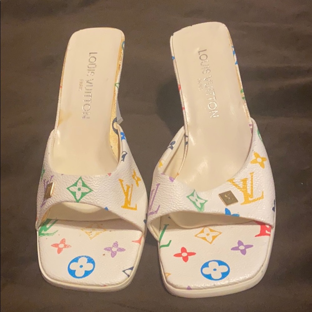 Louis Vuitton white/rainbow kitten heel vintage